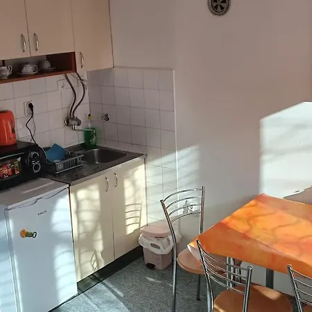 Lägenhet Apartman Dalia *